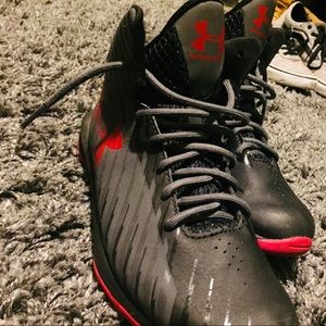 Nice Under Armour Basketball Shoes!!